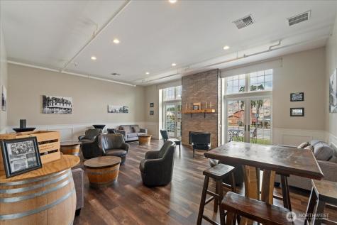 2037 W Woodin Avenue Chelan WA 98816