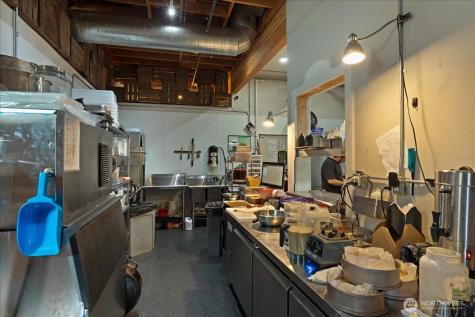 2037 W Woodin Avenue Chelan WA 98816