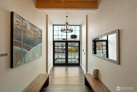 2037 W Woodin Avenue Chelan WA 98816