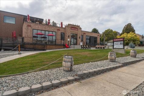 2037 W Woodin Avenue Chelan WA 98816