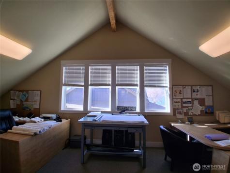 103 Veranda Drive - Admin Bldg Oroville WA 98844