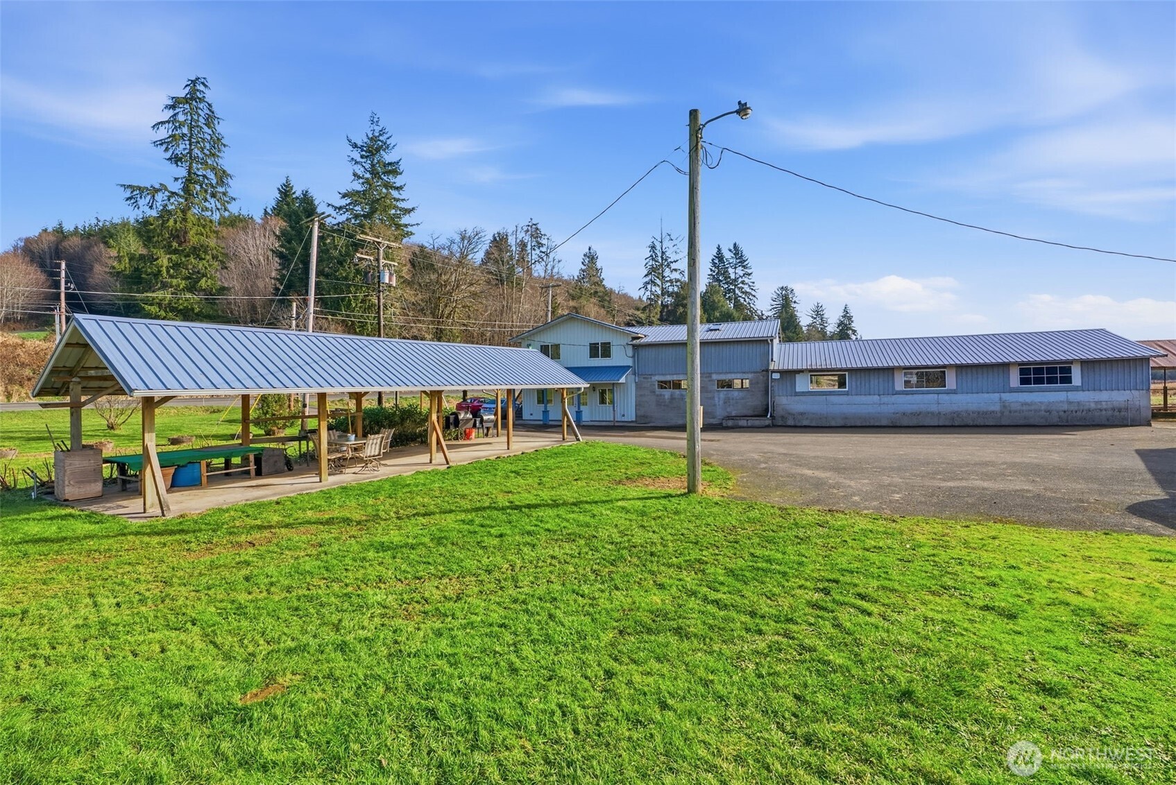 957 W State Route 4 Cathlamet WA 98612