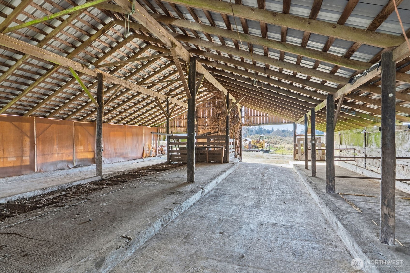 957 W State Route 4 Cathlamet WA 98612