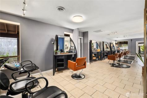 7439 Beverly Boulevard Everett WA 98203