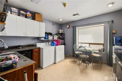 7439 Beverly Boulevard Everett WA 98203