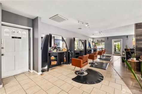 7439 Beverly Boulevard Everett WA 98203