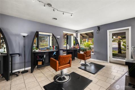 7439 Beverly Boulevard Everett WA 98203