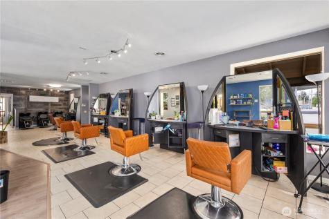 7439 Beverly Boulevard Everett WA 98203