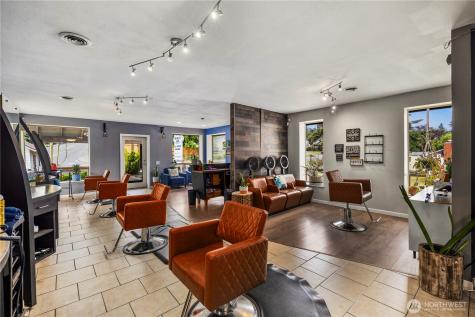 7439 Beverly Boulevard Everett WA 98203