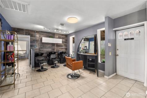 7439 Beverly Boulevard Everett WA 98203