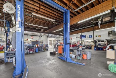 4829 196th Street SW Lynnwood WA 98036