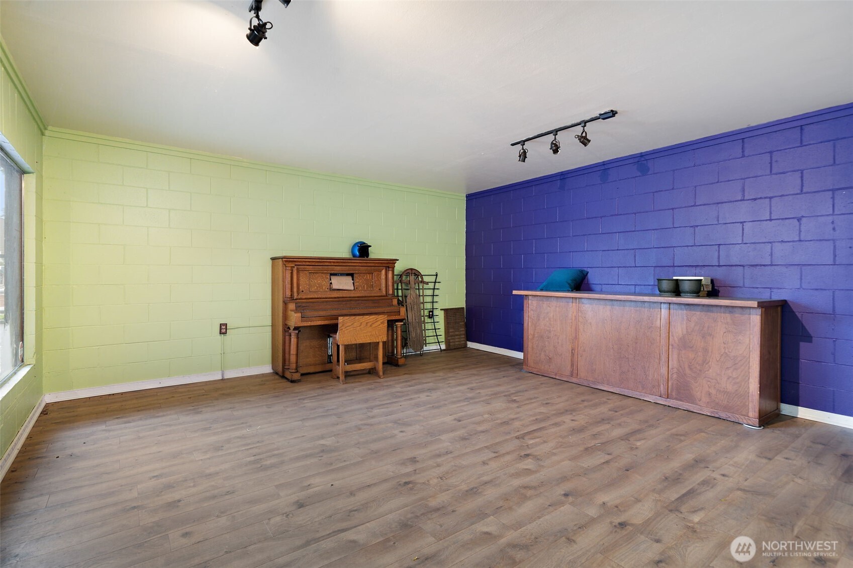 209 S Sequim Avenue Sequim WA 98382