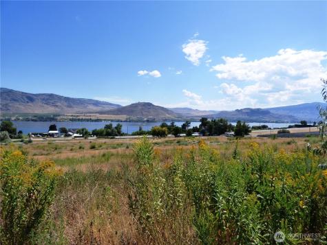 17 Swann Lane Oroville WA 98844