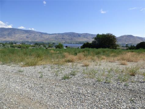 17 Swann Lane Oroville WA 98844