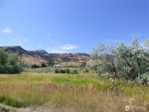 17 Swann Lane Oroville WA 98844