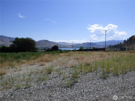 17 Swann Lane Oroville WA 98844