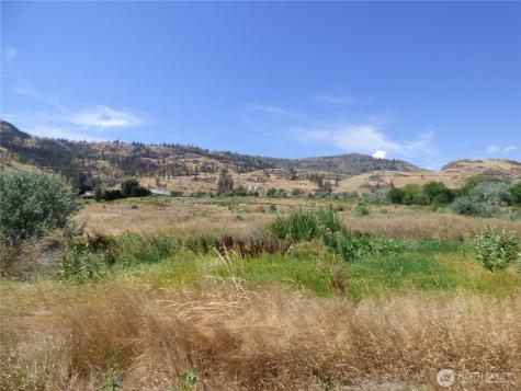 17 Swann Lane Oroville WA 98844