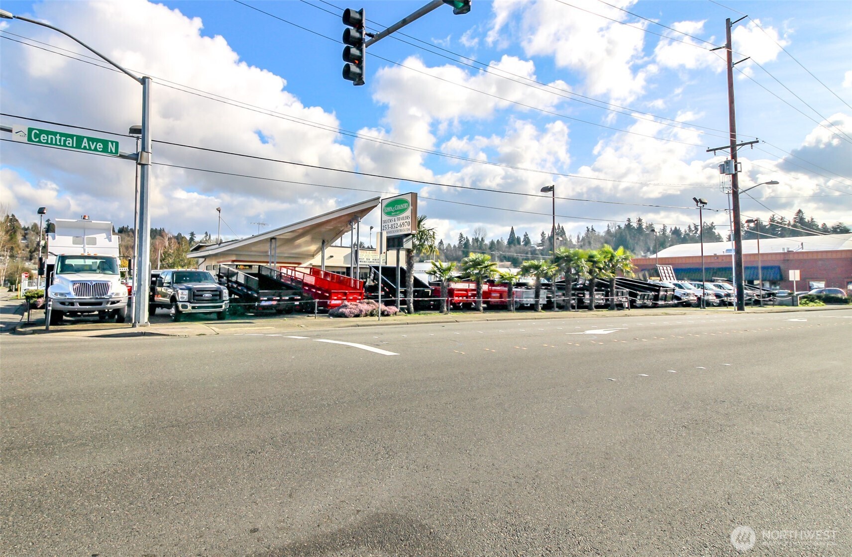 418 Central Avenue N Kent WA 98032