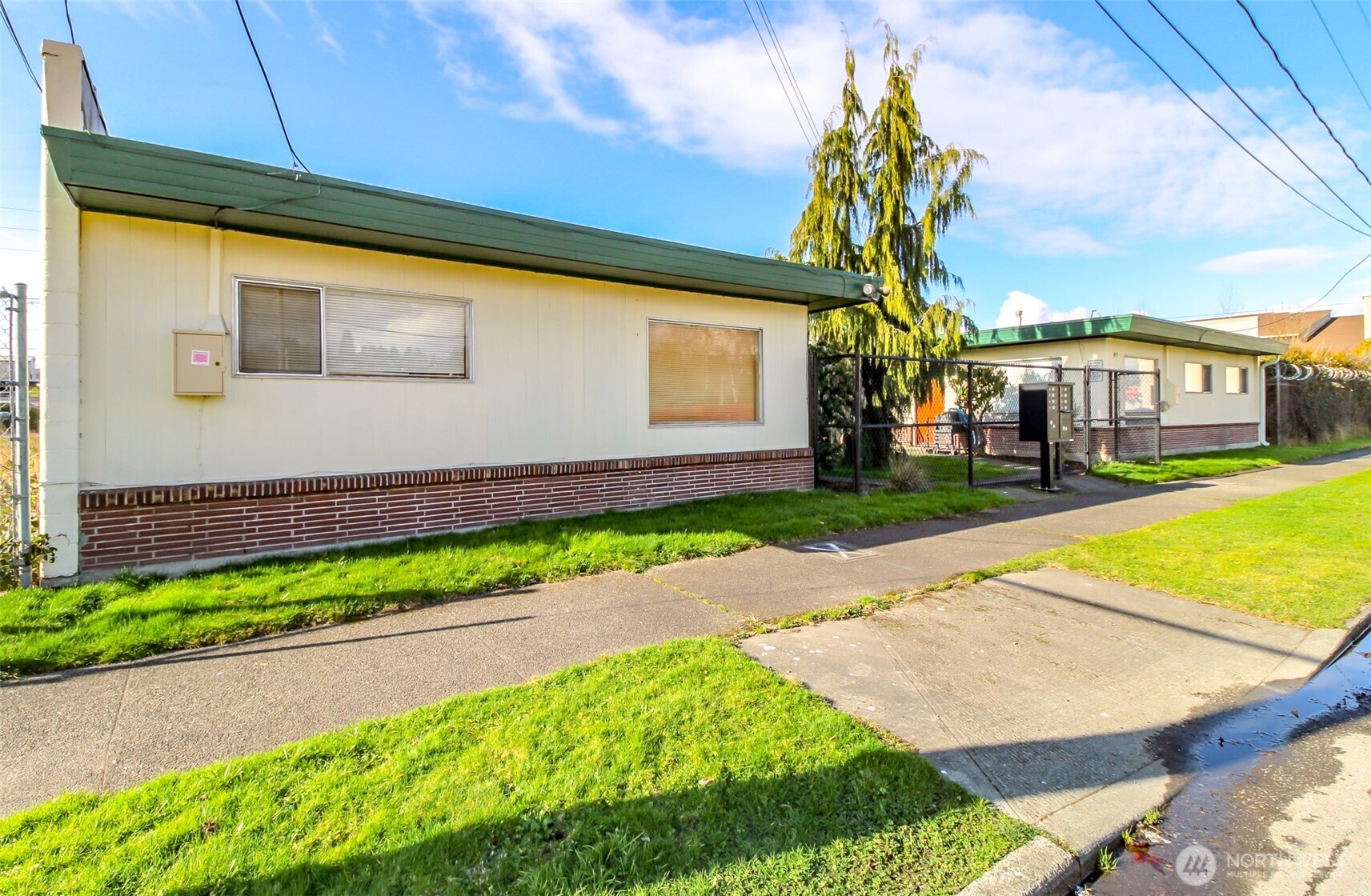 418 Central Avenue N Kent WA 98032