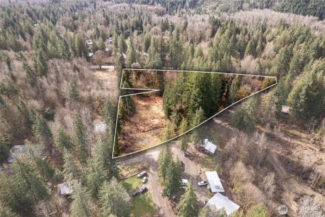 10211 Mount Baker Highway Deming WA 98244