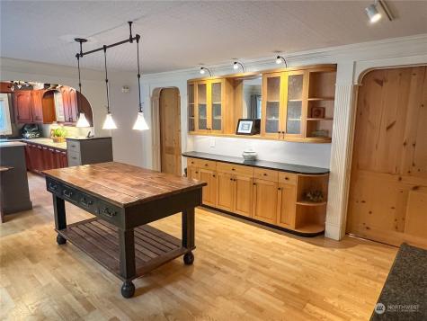 7251 Oak Bay Road Port Ludlow WA 98365