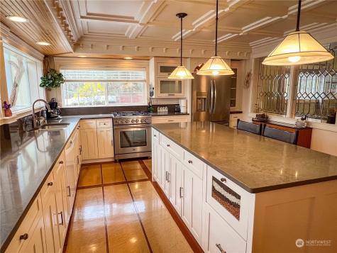 7251 Oak Bay Road Port Ludlow WA 98365
