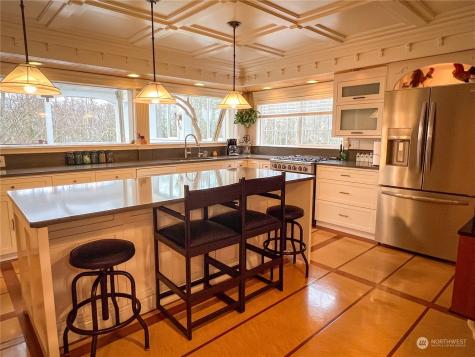 7251 Oak Bay Road Port Ludlow WA 98365