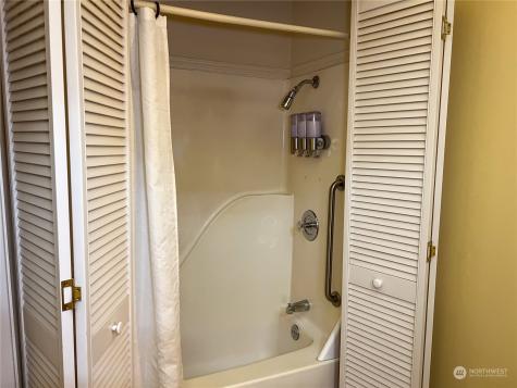 7251 Oak Bay Road Port Ludlow WA 98365
