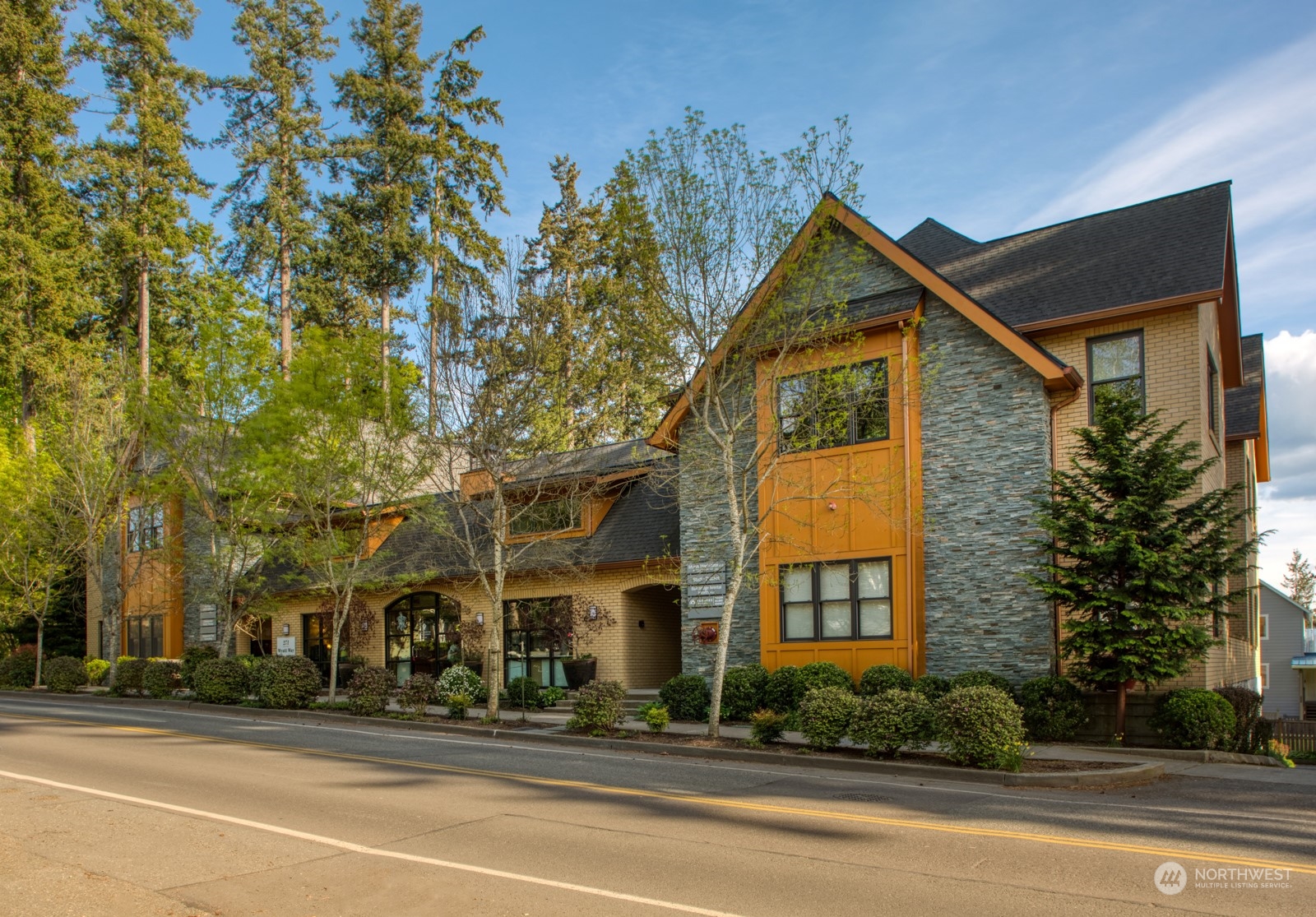 271 Wyatt Way Ne Bainbridge Island WA 98110
