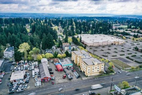 13720 Aurora Avenue N Seattle WA 98133