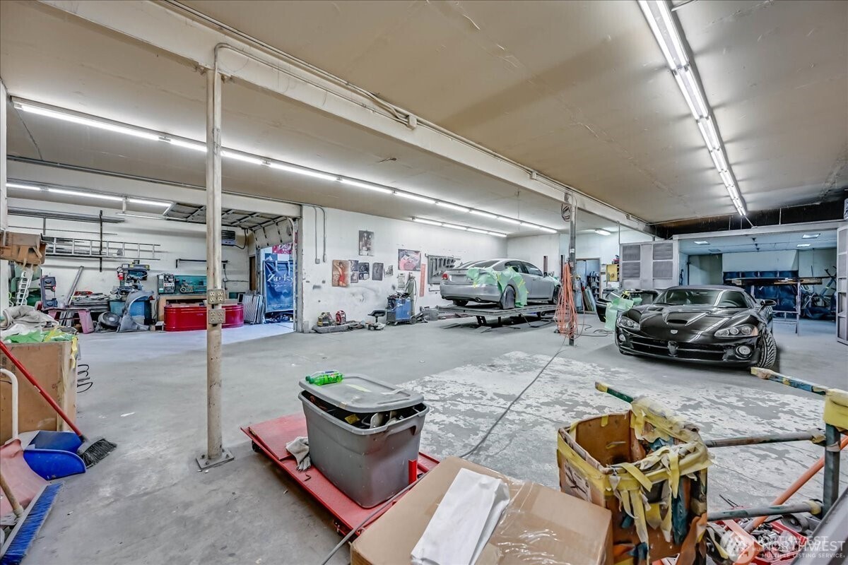 13720 Aurora Avenue N Seattle WA 98133