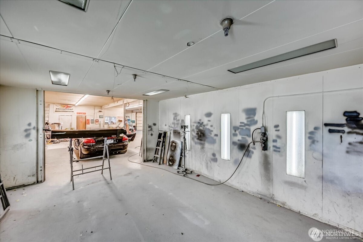 13720 Aurora Avenue N Seattle WA 98133