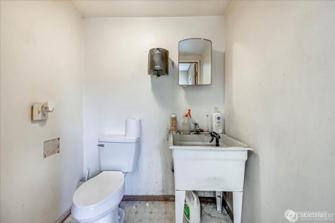 13720 Aurora Avenue N Seattle WA 98133