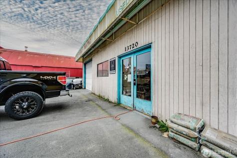 13720 Aurora Avenue N Seattle WA 98133