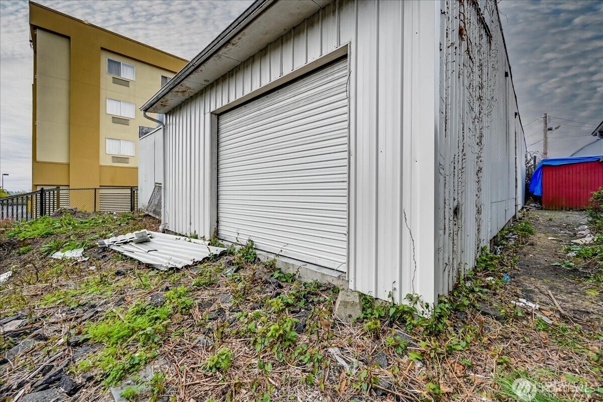 13720 Aurora Avenue N Seattle WA 98133