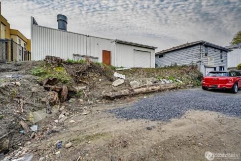 13720 Aurora Avenue N Seattle WA 98133