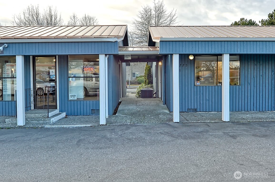 31775 State Route 20 Oak Harbor WA 98277