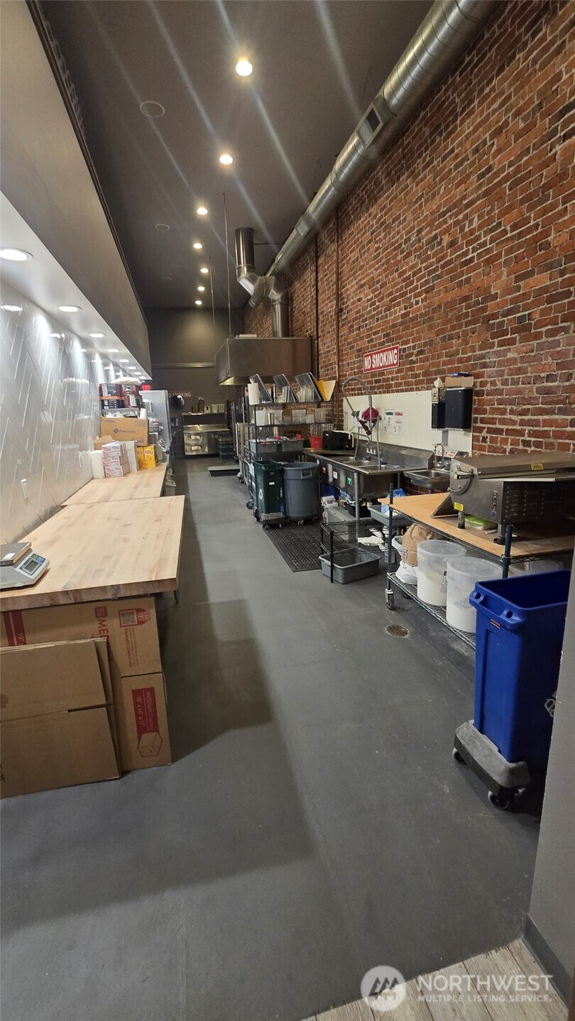320 1st Street Mount Vernon WA 98273