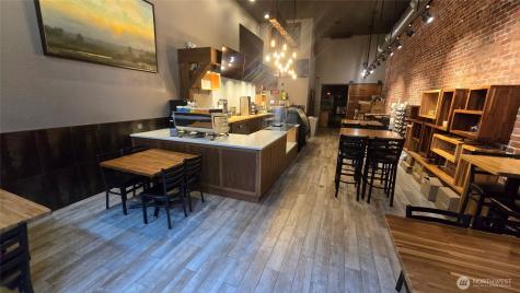 320 1st Street Mount Vernon WA 98273