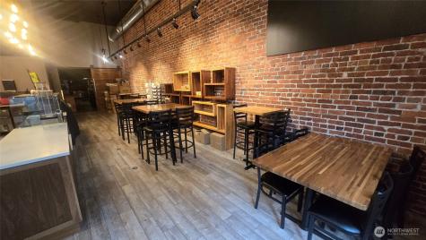320 1st Street Mount Vernon WA 98273