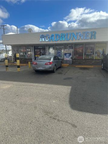 705 W 1st Street Wapato WA 98951