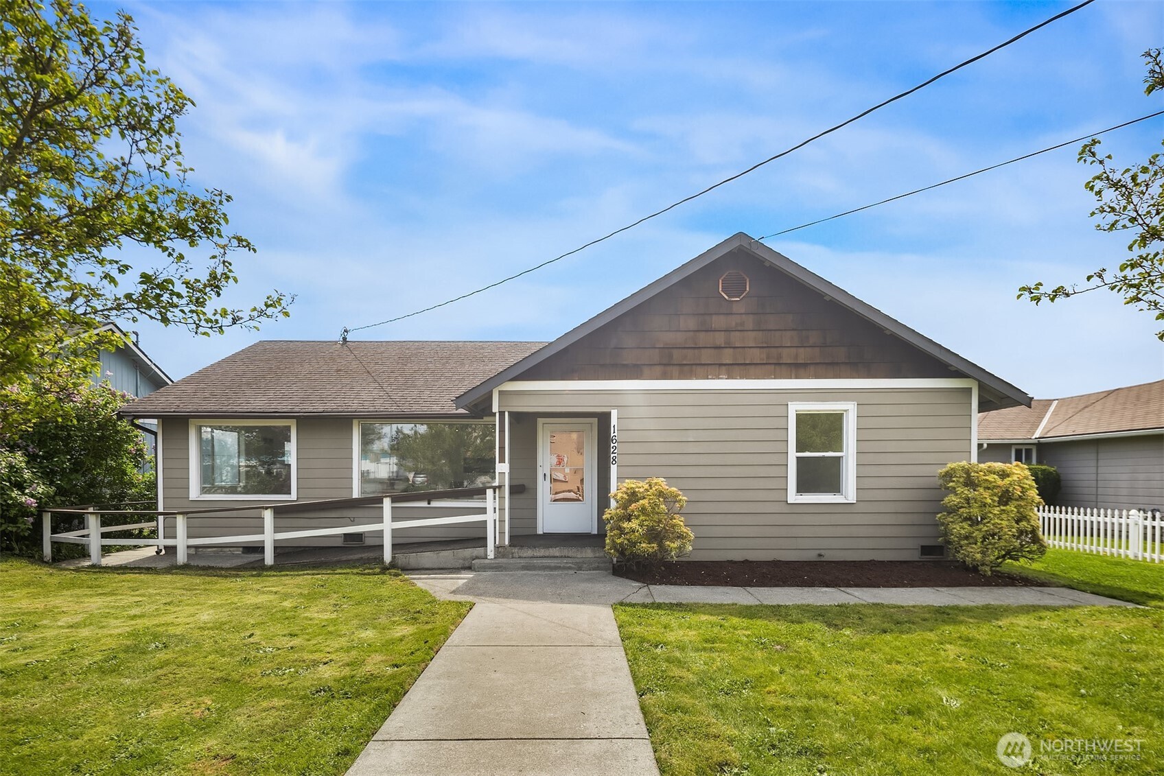 1628 Grove Street Marysville WA 98270