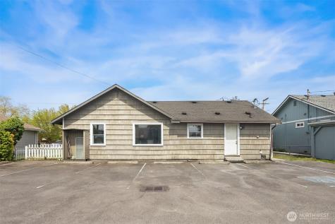 1628 Grove Street Marysville WA 98270