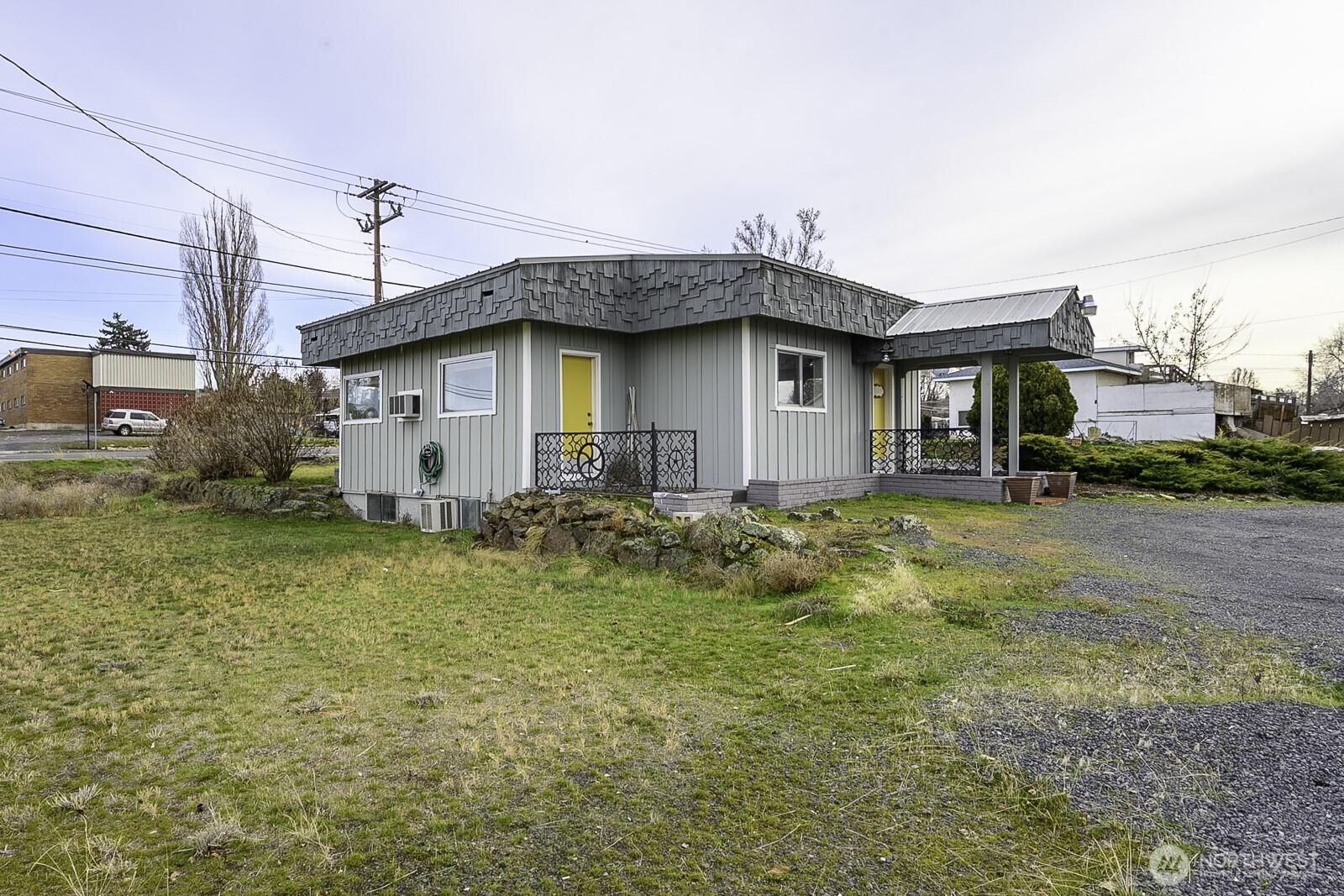 956 S Division Moses Lake WA 98837