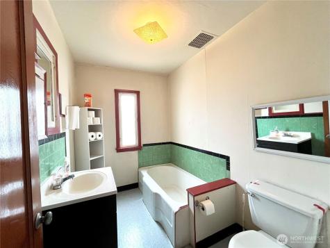 123 3rd Avenue S Okanogan WA 98840