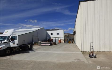 3 Riebbe Road Malott WA 98829