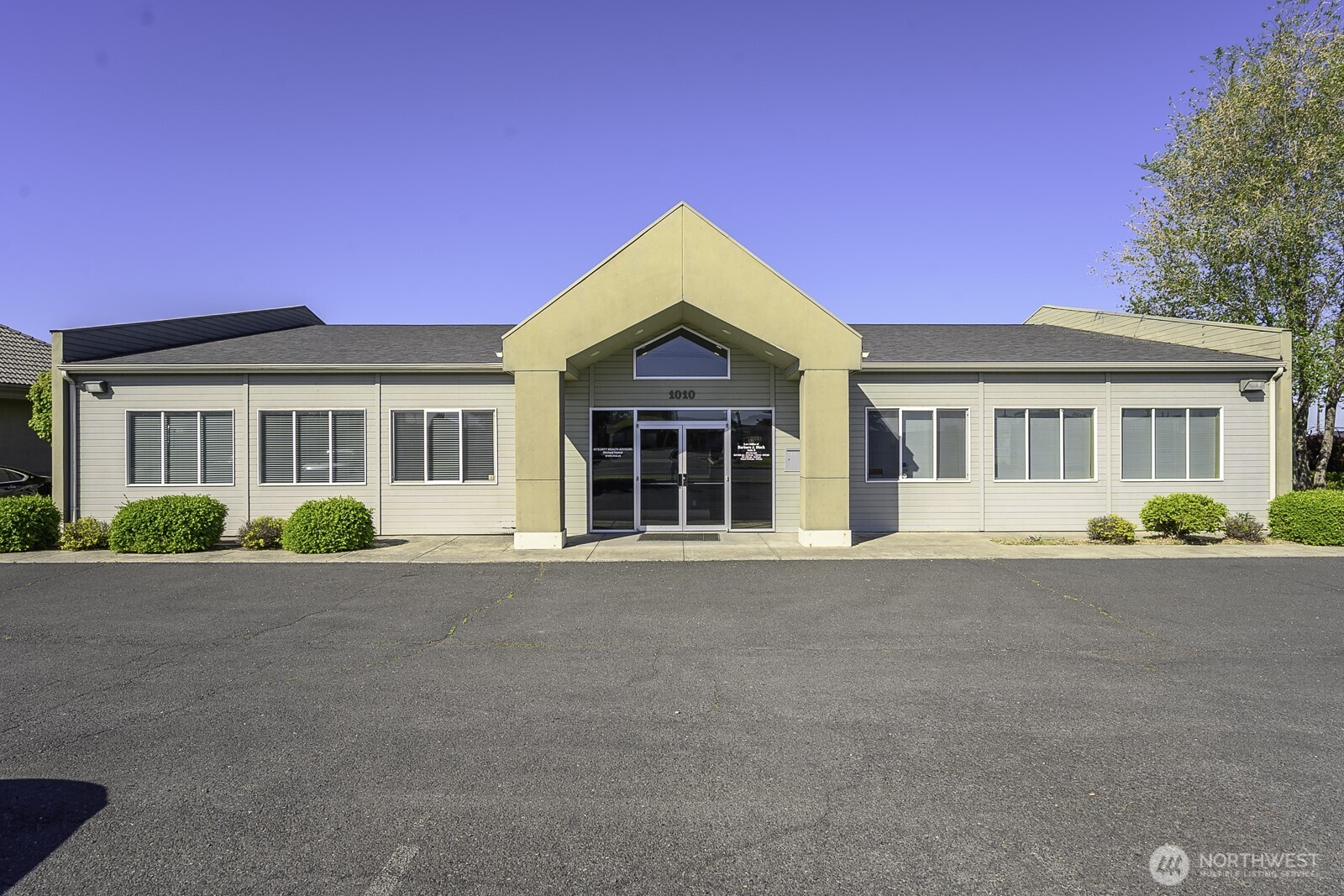 1010 S Pioneer Way Moses Lake WA 98837