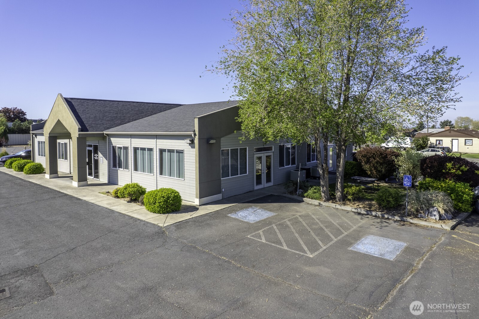 1010 S Pioneer Way Moses Lake WA 98837
