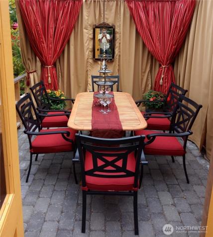 6415 32nd Avenue NW Seattle WA 98107