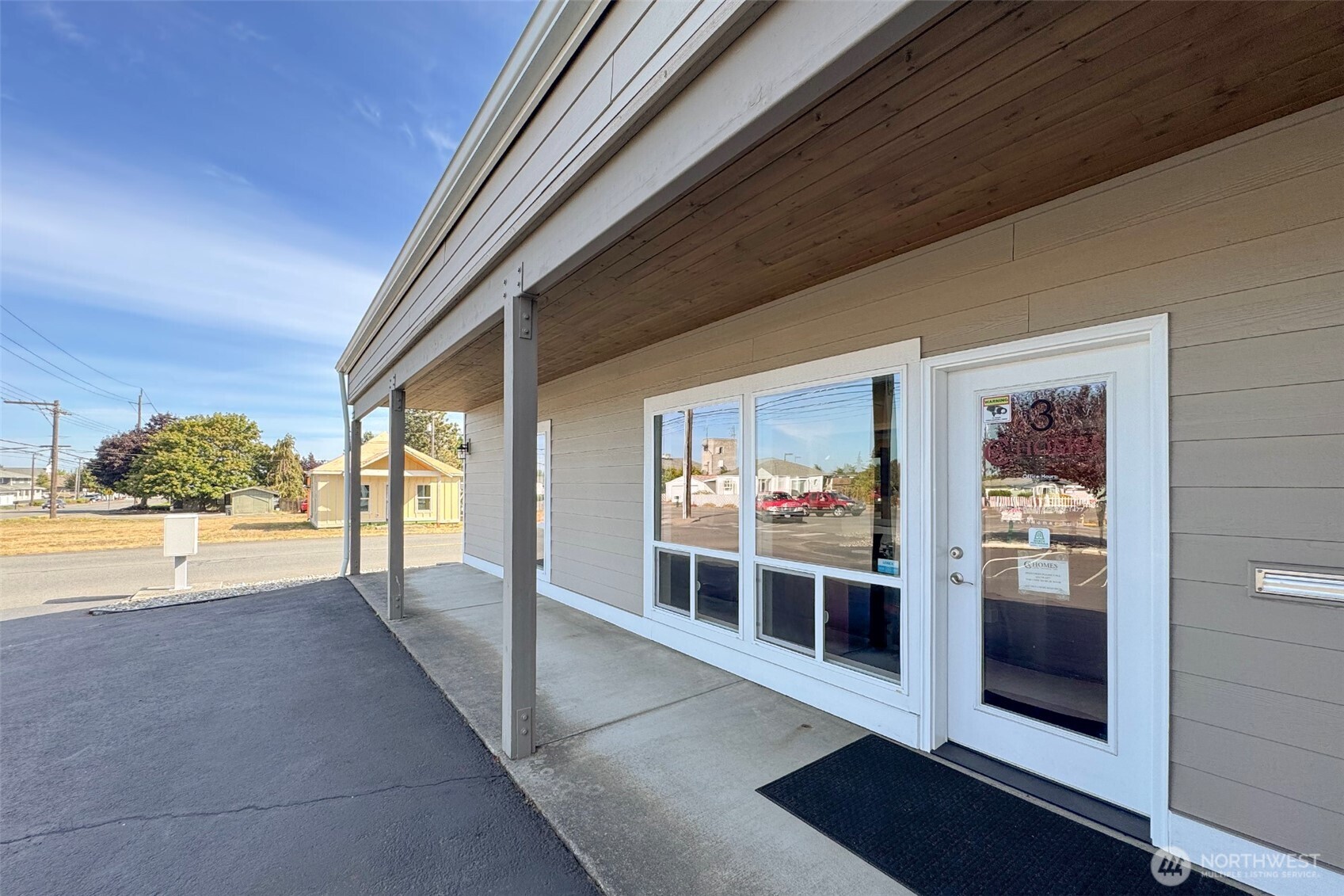 495 W Spruce Street Sequim WA 98382